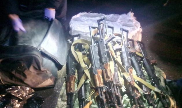 Контрактник купил для «Одесской народной республики» 12 «калашей» и СВД, чтобы отвезти их в Киев на Майдан