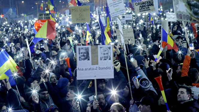Как перед свержением Чаушеску. “Воры и крысы”! В Румынии продолжаются массовые протесты