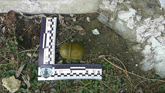 В Николаеве у городской детской больницы №2 нашли боевую гранату