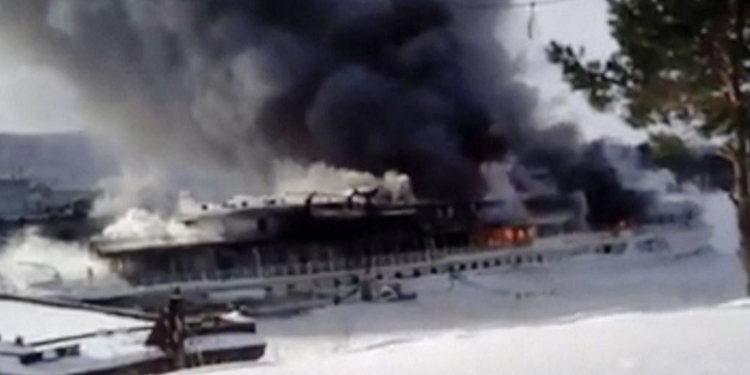 На Волге сгорел и утонул теплоход “Князь Донской”