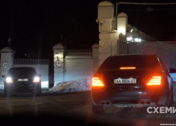 По ночам в СБУ. Почему Кононенко и Грановский ездят туда вместе с Порошенко