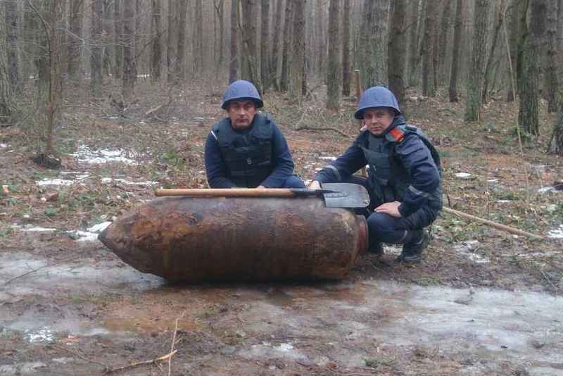 На Львовщине обезвредили авиабомбу весом в 500 кг 1