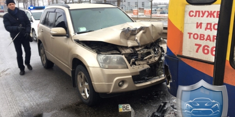 Скользкий Николаев. ДТП за ДТП