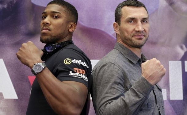 Кличко и Джошуа провели “битву взглядов” в Нью-Йорке