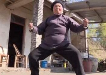 Боевая старость: в Китае живет 94-летняя «кунг-фу бабушка»