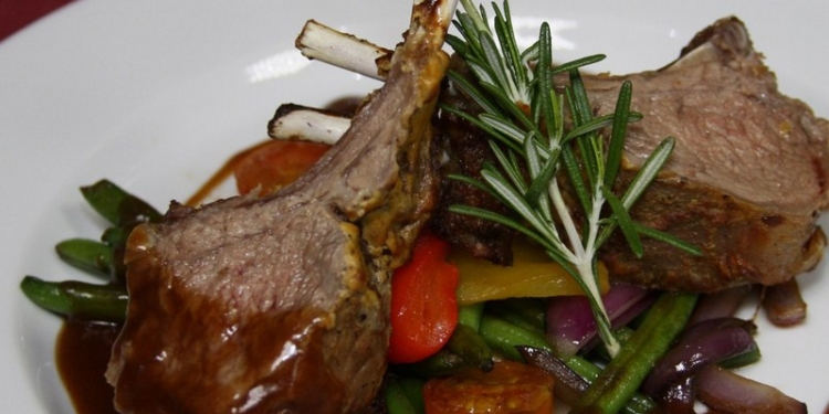 В министерстве окружающей среды Германии запретили подавать мясо. Но только на официальных на приемах