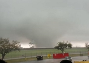 Ураган в Новом Орлеане повредил крупнейший комплекс NASA, на котором собирают космический корабль Orion и лунно-марсианскую ракету