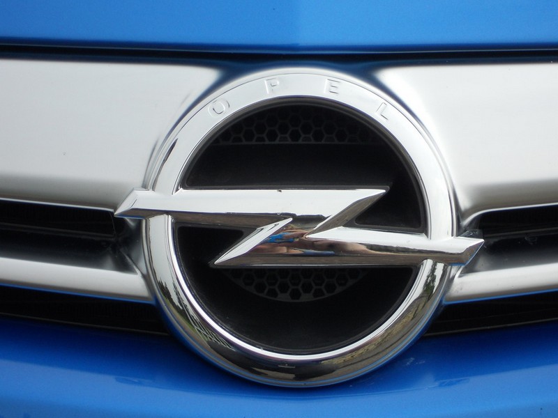 Opel стал французским. Peugeot Citroen объявил о покупке европейского подразделения GM 1