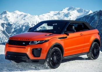 В Южноукраинске неизвестные угнали у пенсионерки Range Rover Evoque