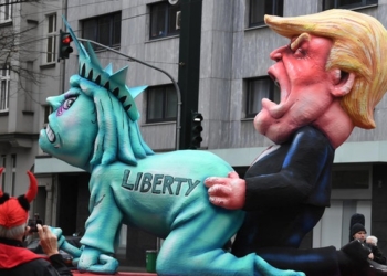 Немецкая весна. Скандальный карнавал в Германии, пародийные скульптуры на мировых политиков