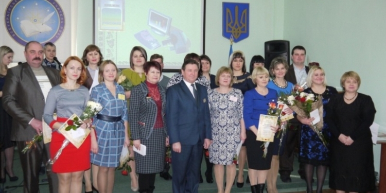 Двенадцать николаевских педагогов стали победителями областного этапа конкурса “Учитель года -2017”