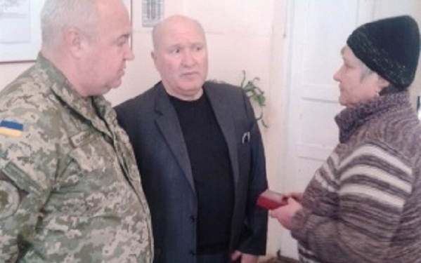 В Николаеве вручили орден родителям погибшего героя