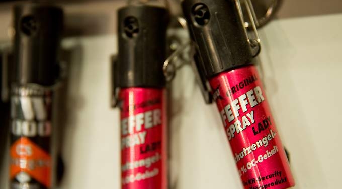 Из-за халатности сотрудника службы безопасности аэропорта Берлин-Тегель 15 человек наглотались перцового газа