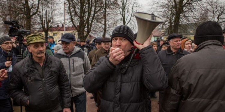 Беларусь: задержаны трое организаторов протестов против «налога на тунеядство»