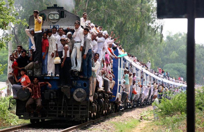 Вот что значит настойчивость: в Индии фермер отсудил у железной дороги… поезд 1