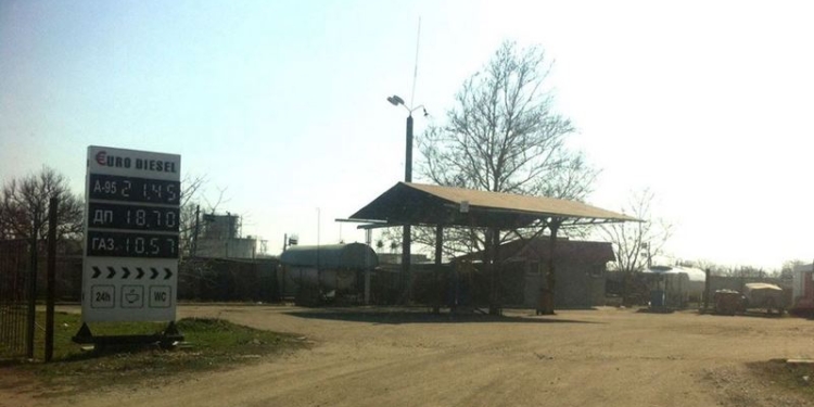 Николаевские таможенники на незаконной АЗС выявили 3,5 тонны нерастаможенного топлива