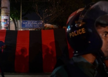 В результате взрывов на северо-востоке Бангладеш погибли шесть человек