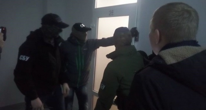 Киевские дельцы вывели в оффшоры 800 млн.грн. И у них была печать одного из подразделений ГФС