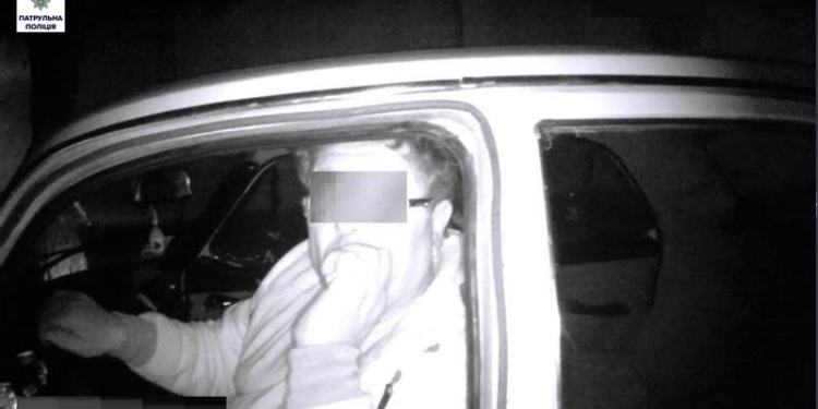 За сутки николаевские патрульные составили 17 админматериалов на нетрезвых водителей