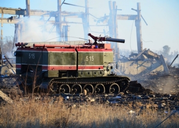 Взрывы в Балаклее продолжаются, идет эвакуация местных жителей