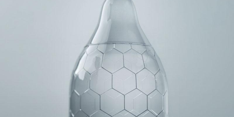 До чего техника дошла. В мире стартуют продажи умных презервативов – с подзарядкой через USB