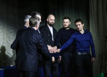 «Свобода», «Правый сектор», «Национальный корпус», КУН и ОУН подписали манифест и пошли в поход против власти