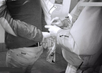 В Николаеве патрульные задержали водителя «под кайфом». А он, оказывается, был к тому же под домашним арестом