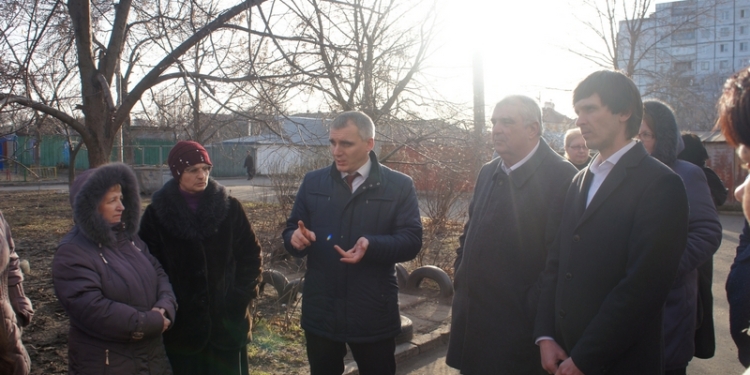 Сенкевич обещал помочь николаевцам, желающим, чтобы дома по ул. 3-й Слободской, 107 приняли в коммунальную собственность