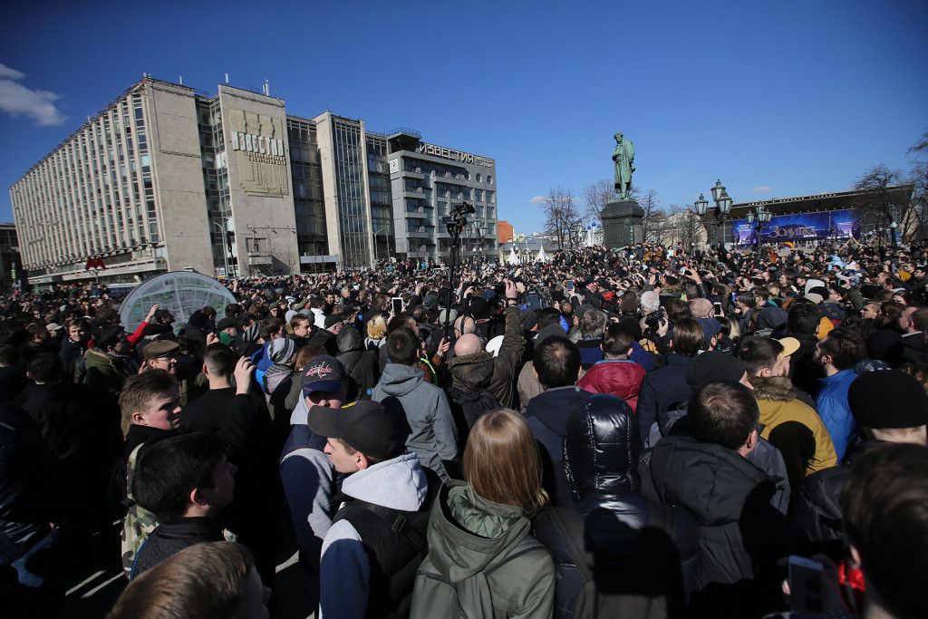 Около 500 человек задержаны на акциях против коррупции в Москве 1