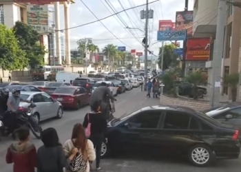 Что делать, если машина стоит на пешеходном переходе. Вот так проучили автохама