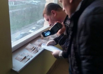 Во Львове прокурора поймали на взятке в 12 тыс.грн.