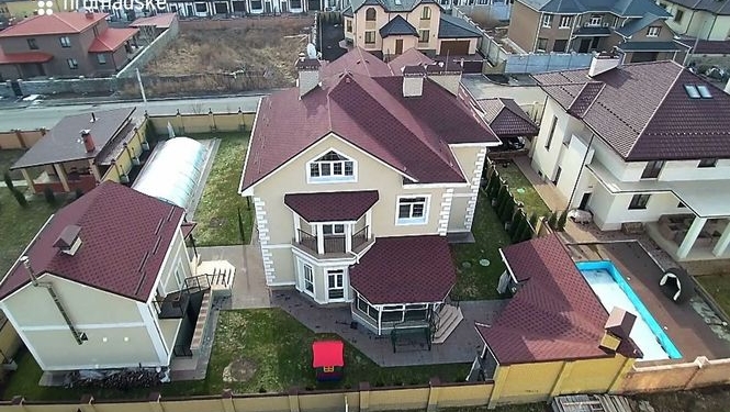 А официально – голый-босый-бездомный. Как на самом деле живет главный борец с коррупцией и оргпреступностью в СБУ