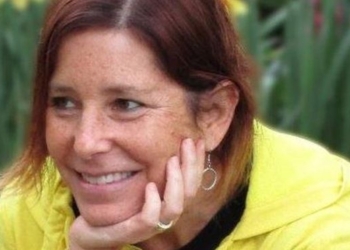 Умирающая писательница ищет жену своему мужу