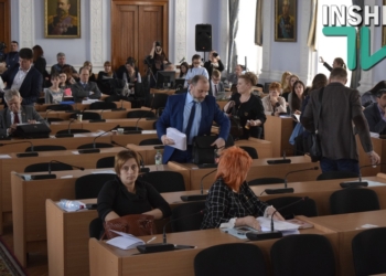 ОппоБлок покинул сессию Николаевского горсовета после провала голосования по переименованию улицы Андрея Шептицкого в Традиционную