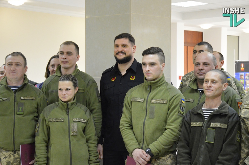 В Николаеве Савченко передал 74 земельных участка морпехам 36-й бригады 10