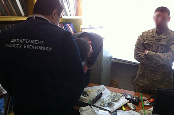 В Запорожье у военкома нашли печать РФ