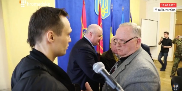 Скандал. Заседание общественного совета Минобороны закончилось мордобоем