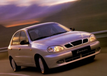 Назван самый покупаемый украинцами автомобиль за 17 лет