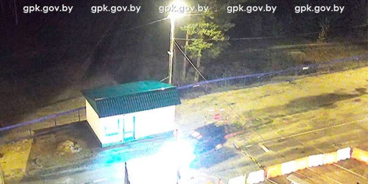 Неизвестные со стрельбой прорывались на джипе в Беларусь из Украины