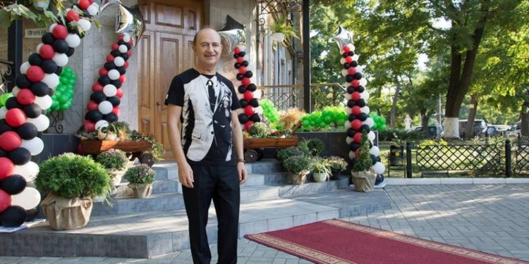 Директор Николаевского муздрама Николай Берсон теперь – полный кавалер ордена «За заслуги»