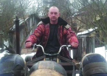 Житель Черниговщины создал болотоход. Суперпроходимость, скорость до 50 км/час, расход топлива минимальный