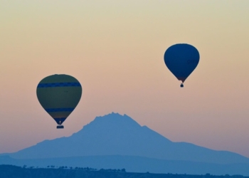 В Турции три воздушных шара рухнули на туристов. Много раненых