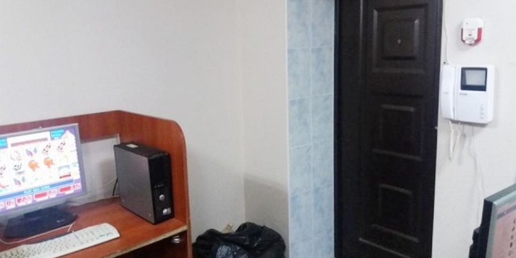 По стопам губернатора: глава Новобугской РГА лично разоблачил игральный зал