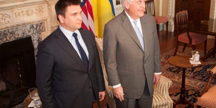 США не будут разменивать Украину, заявил Климкин после встречи с Тиллерсоном