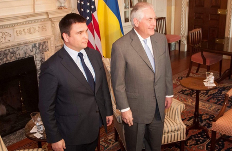 США не будут разменивать Украину, заявил Климкин после встречи с Тиллерсоном 1