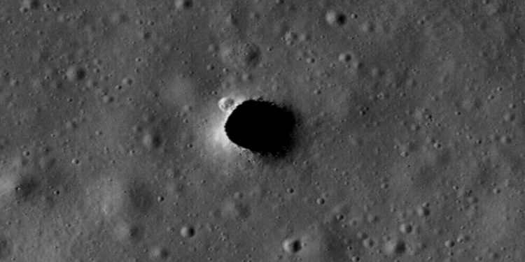 На Луне людей могут поселить в найденных огромных катакомбах