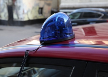 Кабмин утвердил ведомства, которые могут ездить с “мигалками”