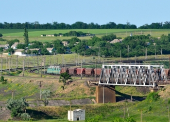 В Николаевской области Одесская железная дорога отремонтирует три железнодорожных моста