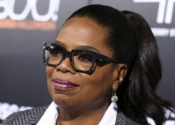 В США телезвезда Опра Уинфри посмотрела на Трампа и решила баллотироваться в президенты