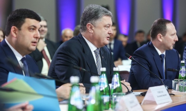 Порошенко назвал условия прекращения блокады